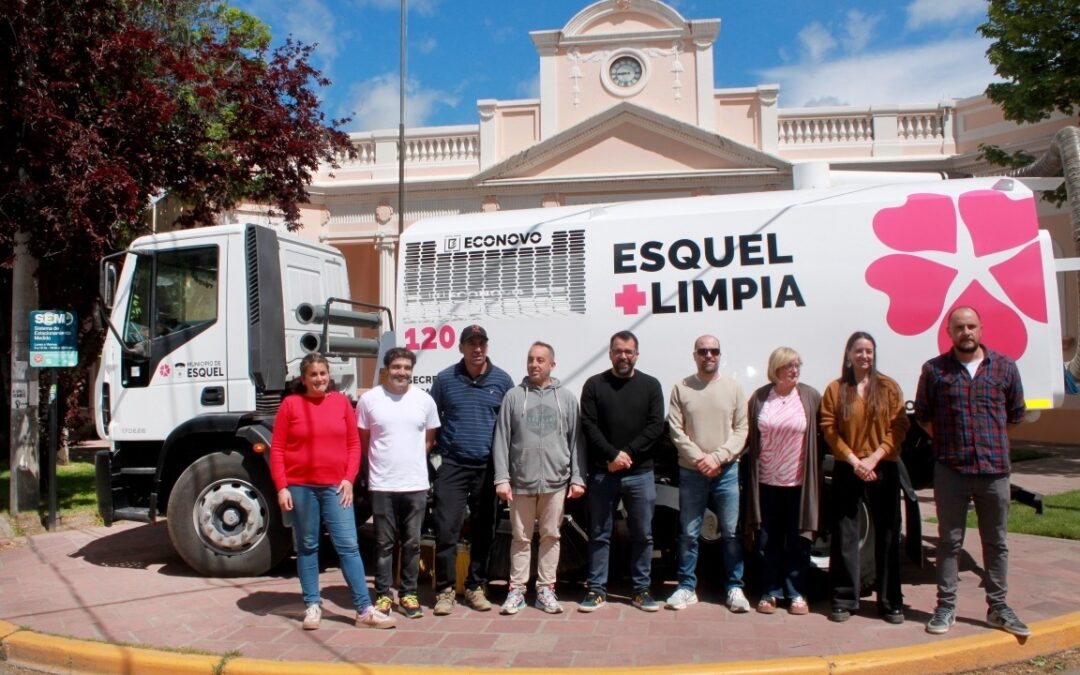 El municipio incorporó un nuevo camión barredor para la limpieza de calles