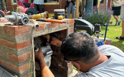 Tras seis años de espera, se concretó la primera conexión de gas domiciliario en Esquel