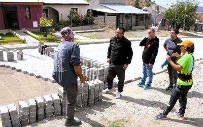 Esquel: El municipio finalizó 400 metros de adoquinado mientras avanzan nuevas obras en distintos barrios