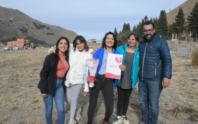 Esquel: Taccetta entregó lotes a 23 familias en Valle Chico y avanzan en nuevos proyectos de viviendas