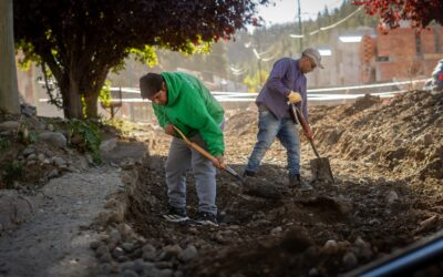Esquel: El municipio avanza con el plan de infraestructura vial y comenzó la obra adoquinado en barrio Winter
