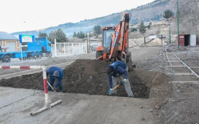 Esquel continúa sumando cuadras adoquinadas: comenzó una nueva etapa de obras en Guido Spano
