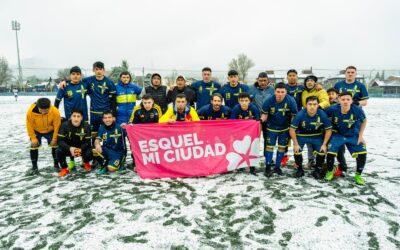 Con una gran convocatoria y la nieve como escenario, comenzaron los 16avos de la Copa Ciudad de Esquel «Banco del Chubut»